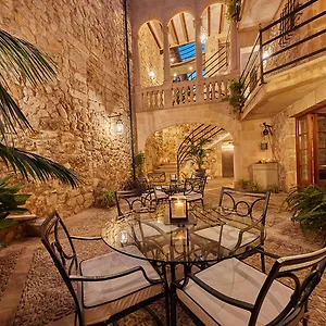 https://cas-comte-petit-hotel-spa.balearic-islands.net
